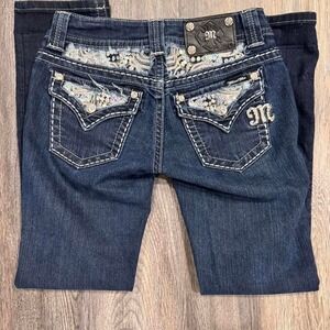 Miss Me Women's Cropped Skinny Bling Jeans Lace Embellished Size 27